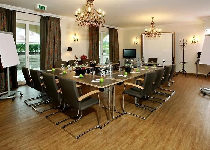 Hotel Ampervilla 4*