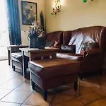 Ξενοδοχείο Ampervilla