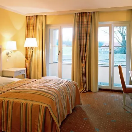 Ampervilla Hotel 4*