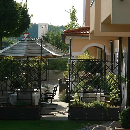 Hotel Ampervilla 4*