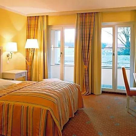 Hotel Ampervilla 4*