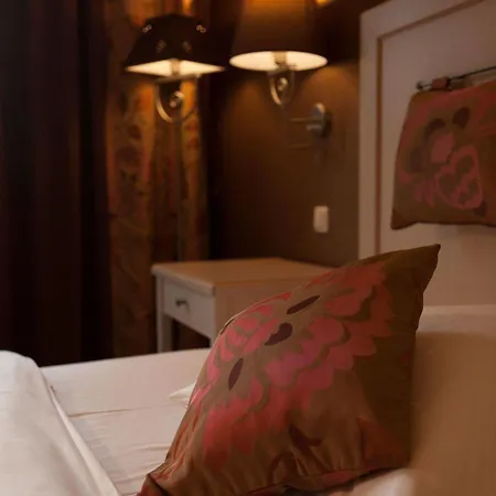 Hotel Ampervilla 4*