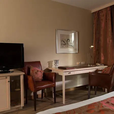 Ampervilla Hotel