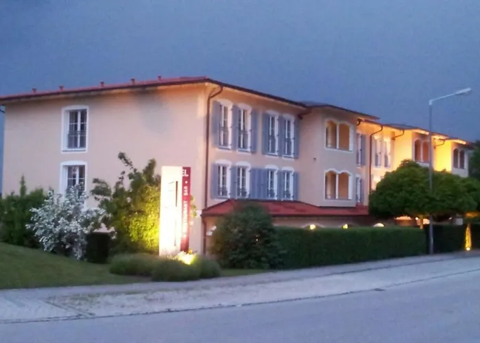 Ampervilla Hotel 4*